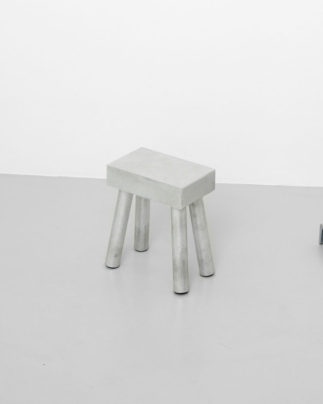 PIW 007 Stool